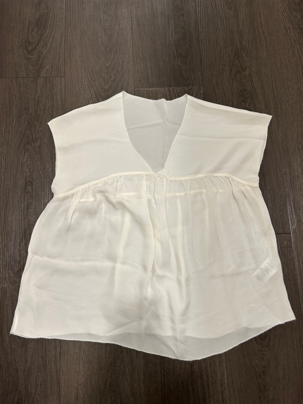 Joie 100% Silk Cream V-Neck Sleeveless Blouse